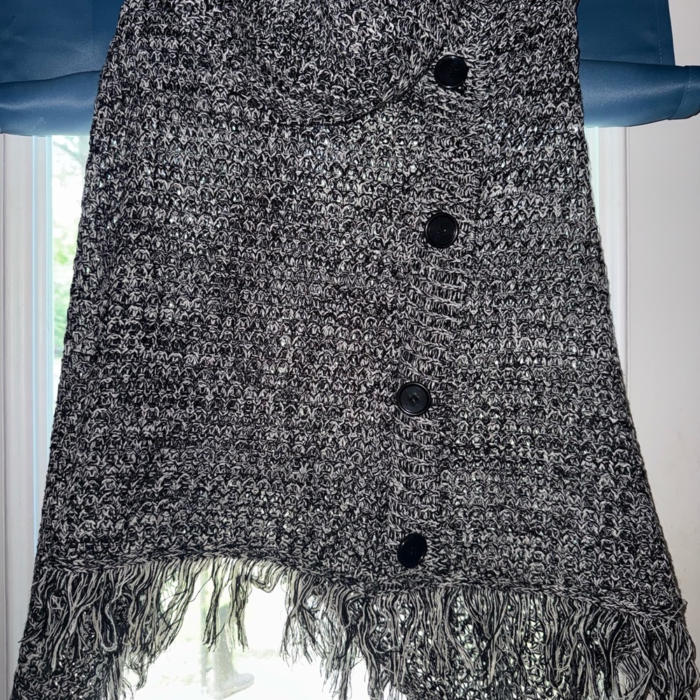 Jonathan Martin Black and White Knit Poncho